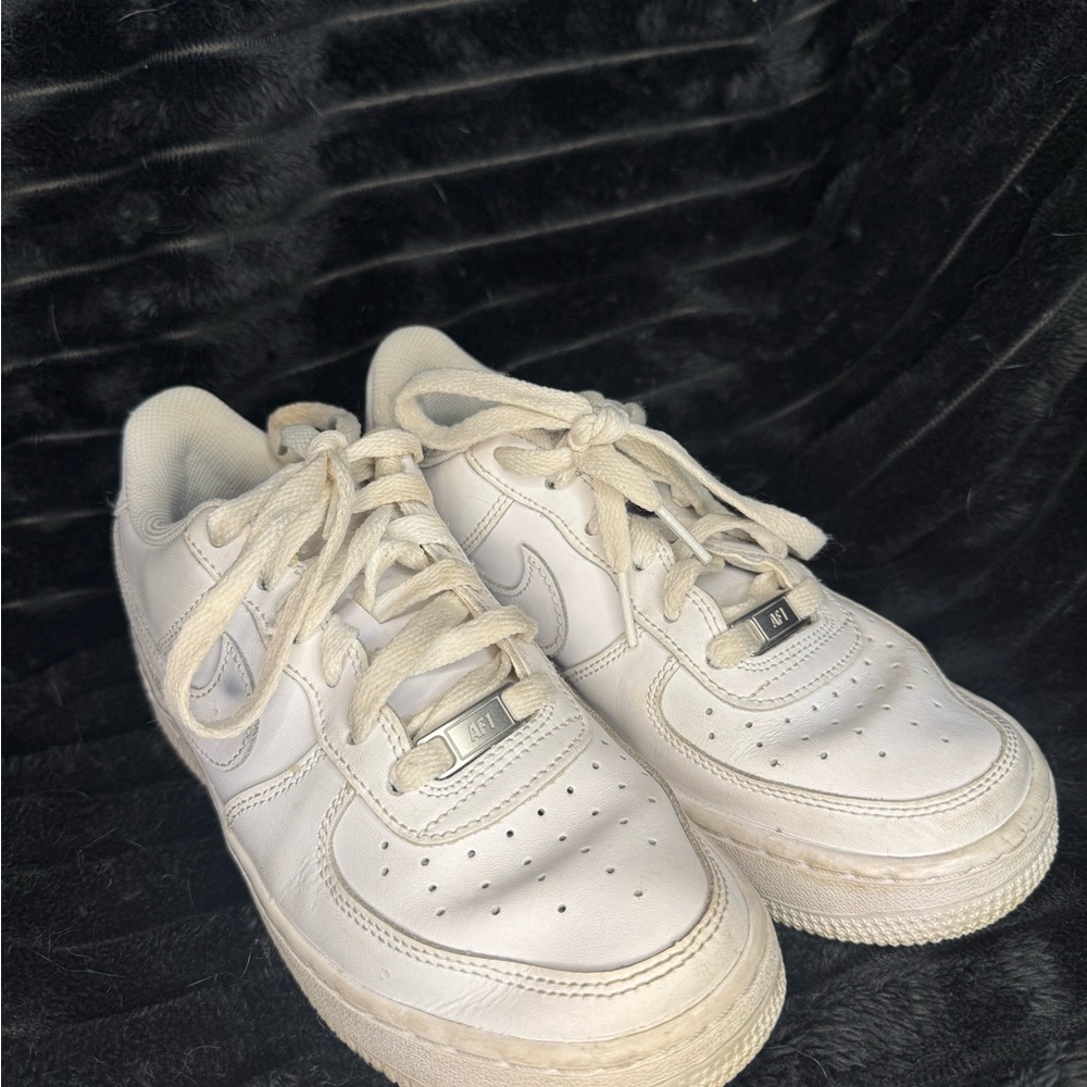 Nike White Leather Low-Top Sneakers